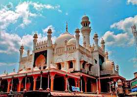 erumeli vavar mosque is a place to visit on the way to sabarimala