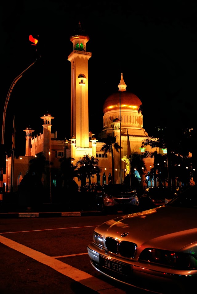 Priawadi Photography | Iseng Part IV | Masjid Omar Ali Saifuddin