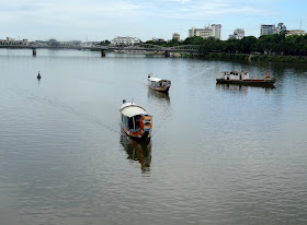 Truong-Tien-Bridge-Hue-Vietnam