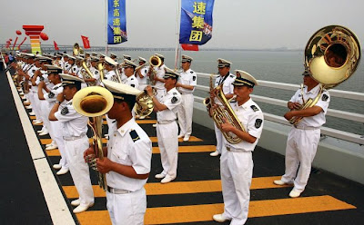 China Opens World's Longest Sea Bridge Seen On coolpicturesgallery.blogspot.com