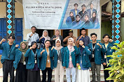 Monitoring, Prof Lusmeilia Kunjungi Mahasiswa KKN di Lampung Timur