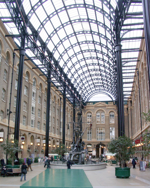 Hay's Galleria, Battle Bridge Lane, Southwark, London