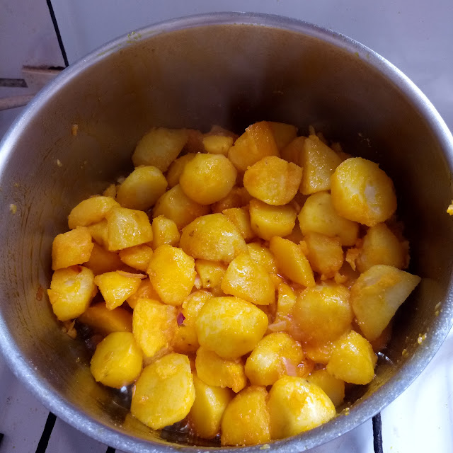 Pommes Pileés (Pounded Irish Potatoes & Beans)