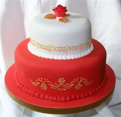 red rose wedding cake