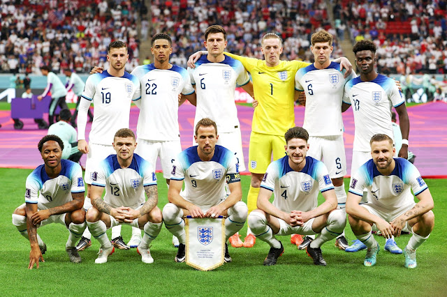 SELECCIÓN DE INGLATERRA. Temporada 2022-23. Mason Mount, Jude Bellingham, Harry Maguire, Jordan Pickford, John Stones, Bukayo Saka. Raheem Sterling, Kieran Trippier, Harry Kane, Declan Rice, Luke Shaw. SELECCIÓN DE INGLATERRA 0 SELECCIÓN DE ESTADOS UNIDOS 0 Jueves 25/11/2022, 20:00 horas. XXII Copa Mundial de fútbol de la FIFA Catar 2022, fase de grupos, Grupo B, jornada 2. Municipalidad de Jor, Catar, estadio Al Bayt: 68.463 espectadores. GOLES: no hubo.