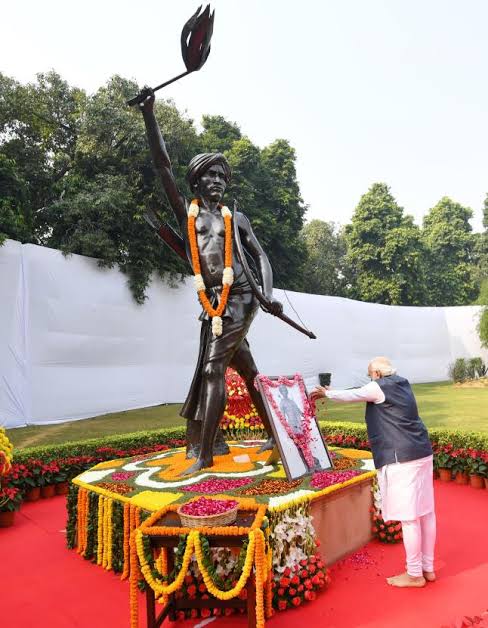 भगवान बिरसा मुंडा न केवल स्वतंत्रता संग्राम के नायक थे बल्कि आध्यात्मिक और सांस्कृतिक ऊर्जा के संवाहक भी थे: प्रधानमंत्री 