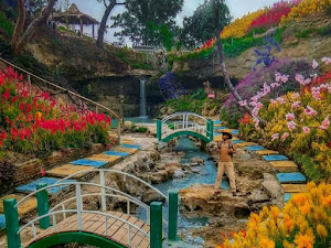 Sangat Kreatif, Wisata Air Terjun Padas Grojok Berada di Pematang Sawah Kota Metro Lampung