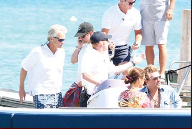 CATHERINE ZETA-JONES ET MICHAEL DOUGLAS A SAINT-TROPEZ