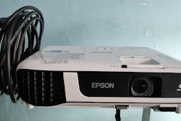 Proyektor EPSON EB-X51 3800 Lumens (Bekas)