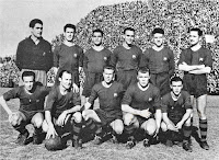 C. F. BARCELONA. Temporada 1951-52. Ramallets, Aldecoa, Seguer, Biosca, Bosch y Martín; Basora, César, Vila, Kubala y Manchón. REAL ZARAGOZA 2 C. F. BARCELONA 4. 24/02/1952. Campeonato de Liga de 1ª División, jornada 24. Zaragoza, campo de Torrero. GOLES: 0-1: 18’, Basora. 1-1: 20’, Zubeldia. 1-2: 35’, Vila. 1-3: 43’, Riera, en propia puerta. 2-3: 76’, Belló. 2-4: 88’, Vila.