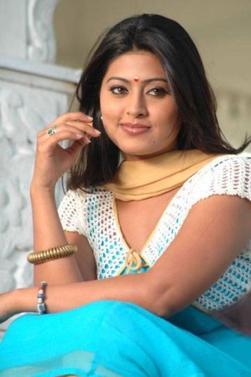 Actress Sneha in Bikini