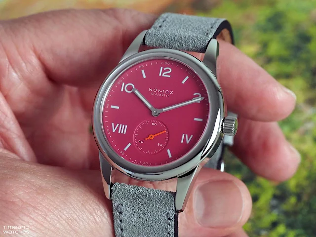 Nomos Club Campus in deep pink