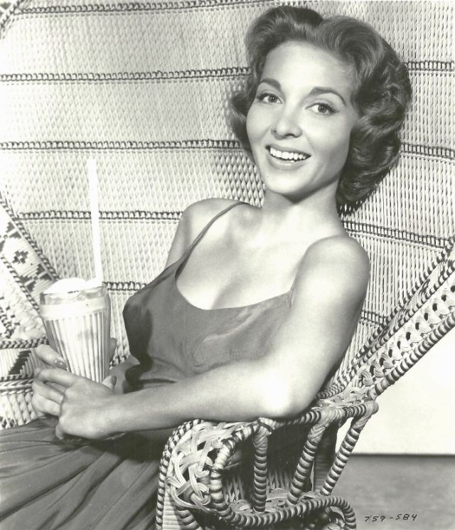 35 Gorgeous Photos of Beverly Garland in the 1950s ~ Vintage Everyday