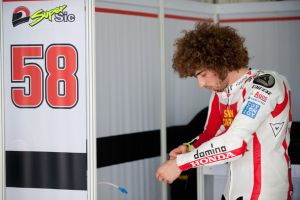 Motorsport community mourns Simoncelli