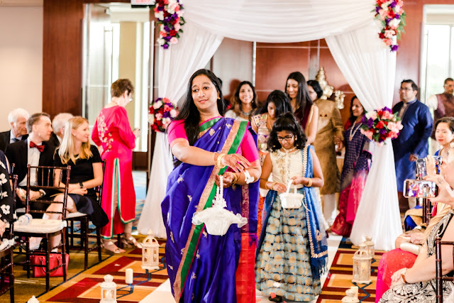 Key Bridge Marriott Wedding photographed by Virginia Wedding Photographer Heather Ryan Photography