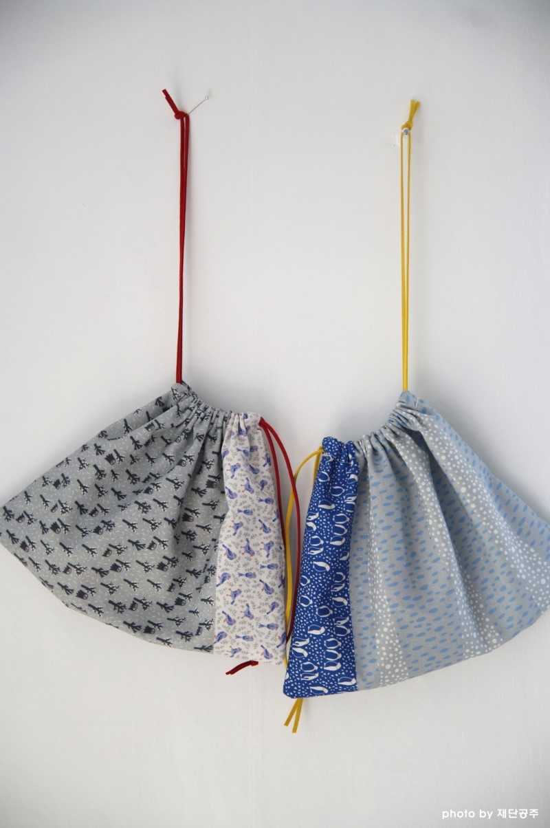 How to sew a simple bag with a drawstring. DIY Gift Idea!