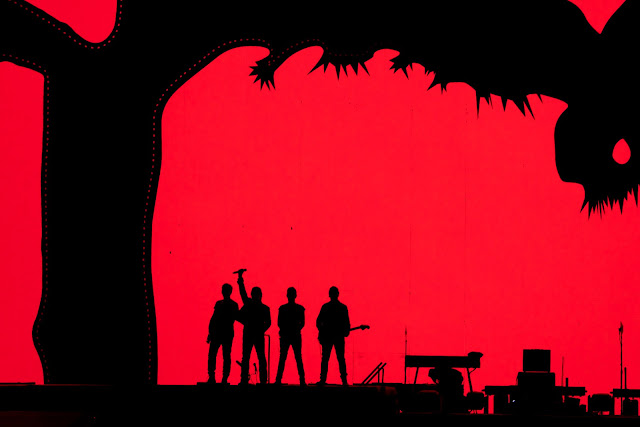 U2 faz o primeiro de quatro shows em São Paulo no Estádio do Morumbi