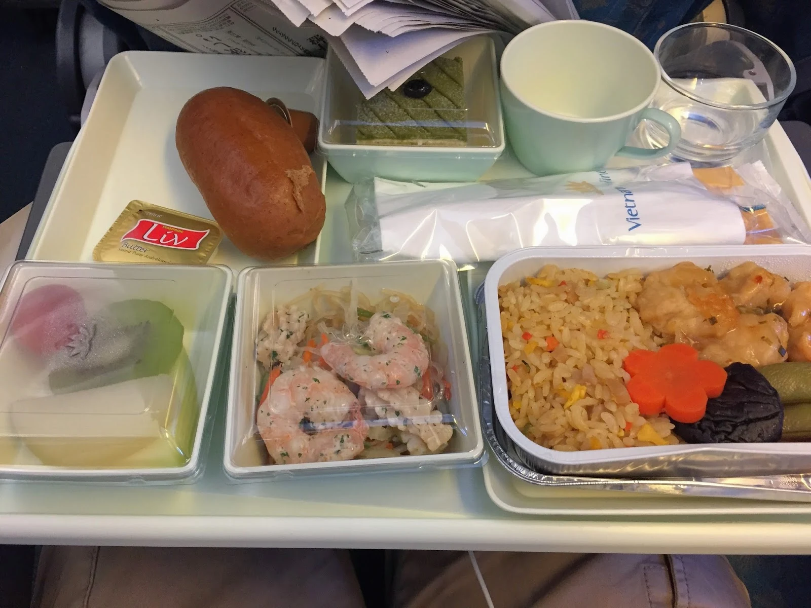 vietnam-airlines-economy-flight meal