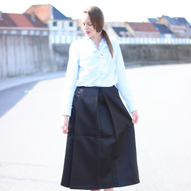 outfit black midi skirt