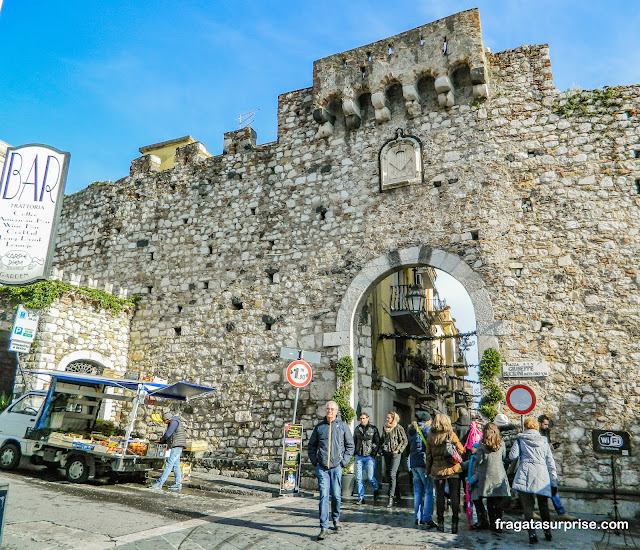 Porta Catania em Taormina na Sicília