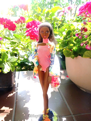 Barbie doll Avon Splendor Rose AA fashion