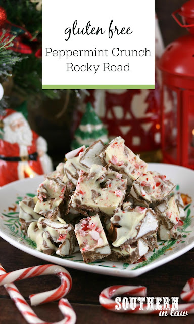 Easy Peppermint Crunch Rocky Road Recipe - gluten free christmas recipes, candy canes, chocolate slice, holiday treats, cookie swap recipes, easy homemade christmas food gifts