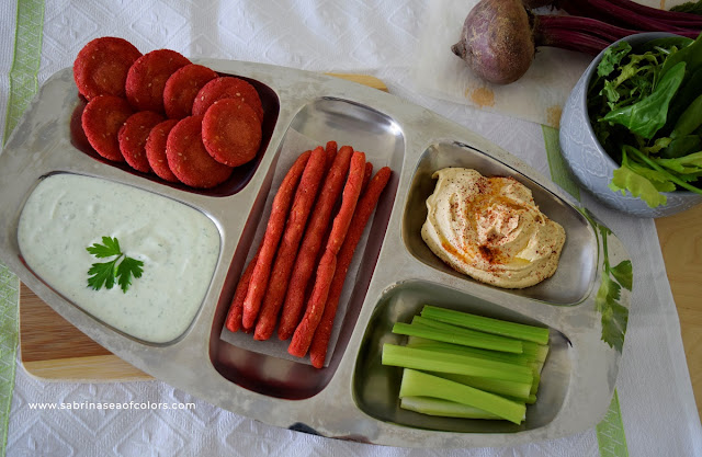 Arepitas y palitos de remolacha y zanahoria