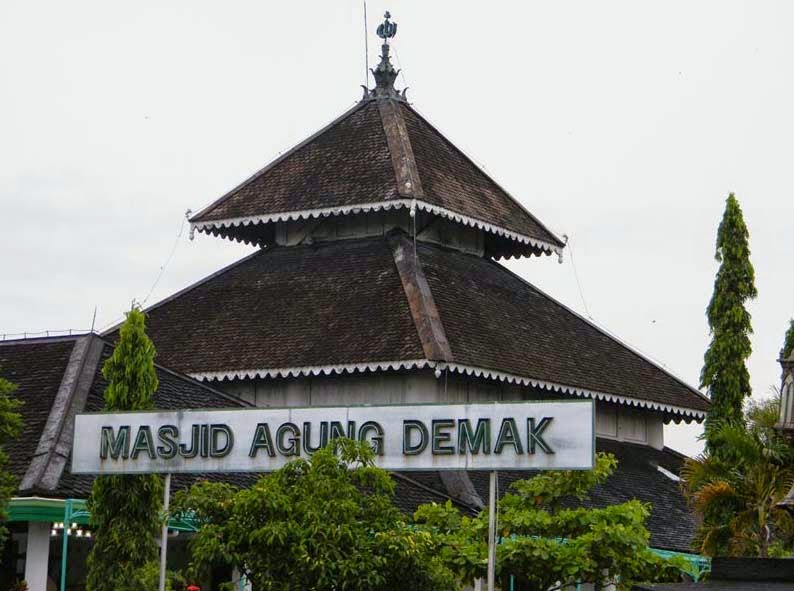 Sejarah Bangunan Masjid Agung Demak - Cerita Sejarah