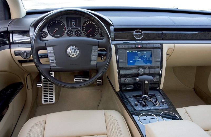 Volkswagen Phaeton 2010. Vw Phaeton 2011.