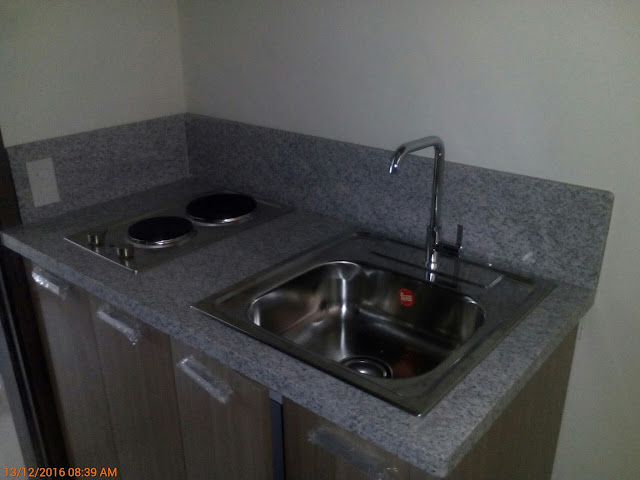 INSTALLATION OF GRANITE SPLASHBOARD