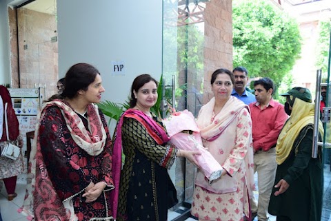 Department of Electrical Engineering Lahore College for Women University organized the annual project exhibition in collaboration with Office of Research & Innovation and Commercialization.