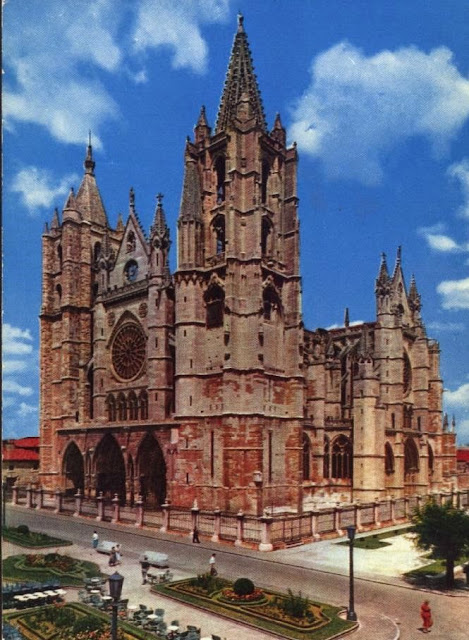 Catedral Gótica de la ciudad de León | Fotos Antiguas | Historia Leonesa | Vidrieras