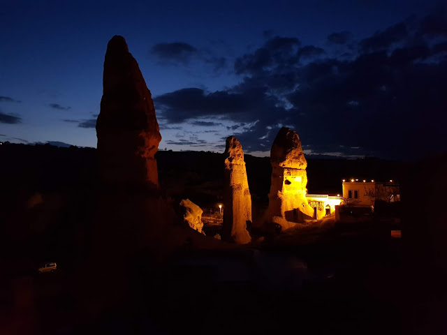 Alba sui camini delle fate, Goreme-Cappadocia