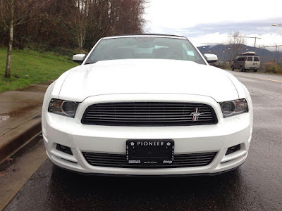 http://www.pioneerchryslerjeep.com/en/used/2014-ford-mustang-v6-premium-only-199-biw-paym/7052283/