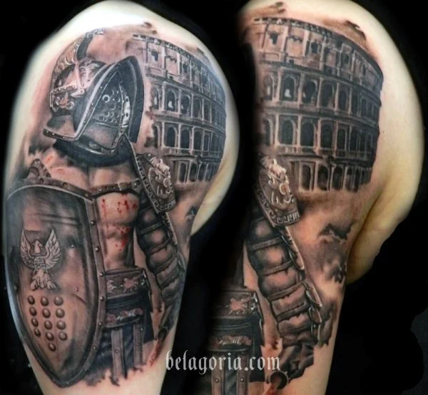 un espectacular tatuaje de gladiador