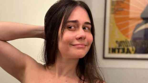 Alessandra Negrini faz aniversário e internautas desacreditam na idade: 'me recuso a acreditar'