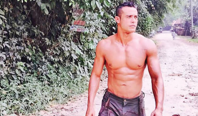 zul ariffin shirtless sado