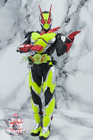 S.H. Figuarts Kamen Rider Zero-Two (IS Ver.) 16