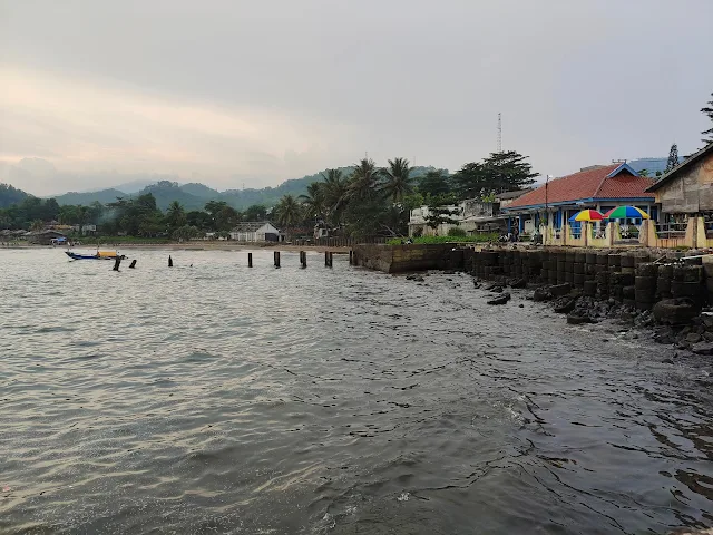 Pantai Gado Bangkong Palabuhanratu