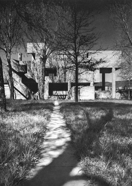 Residencia en Stabio | Mario Botta | Plantas + Secciones + Fotografías + Influencias de Le Corbusier