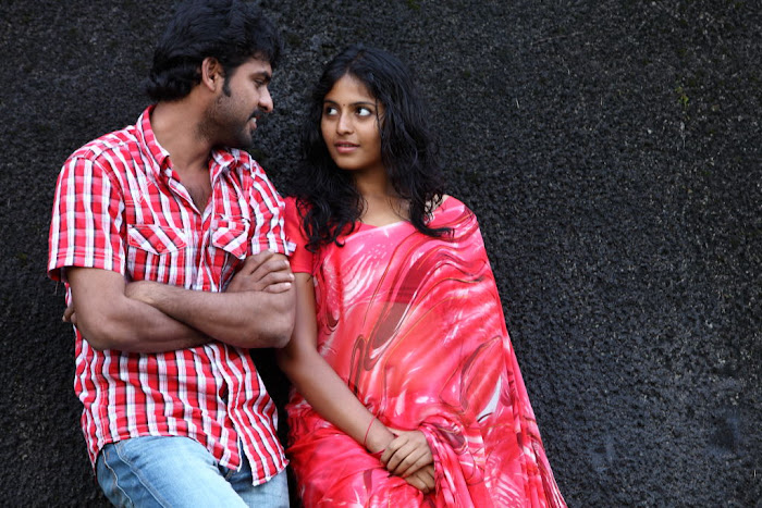 Naluguru Snehitula Katha Telugu Movie Stills release images