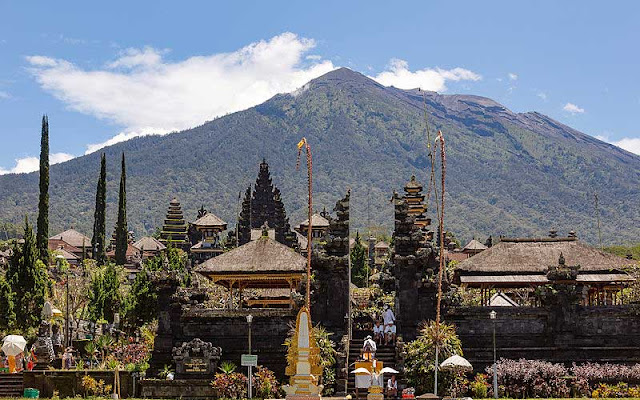 mount agung