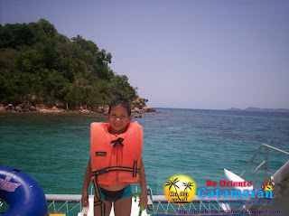 imagen Niño feliz en el Catamaran de Oriente