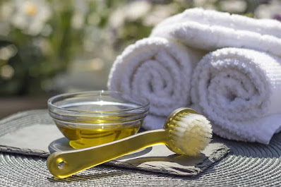 15 Body Massage Benefit And Consume Olive Oil,Benefits of olive oil massager,Drinking olive oil benefits,Olive oil benefits for skin,best olive oil for body massage,olive oil massage benefits for face
