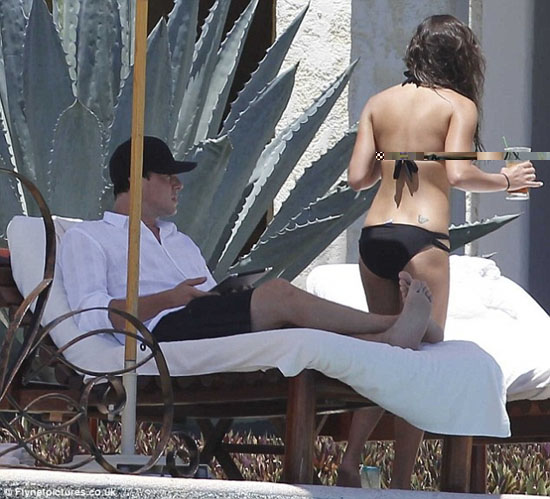 Lea Michele and Cory Monteith photos sunbathing