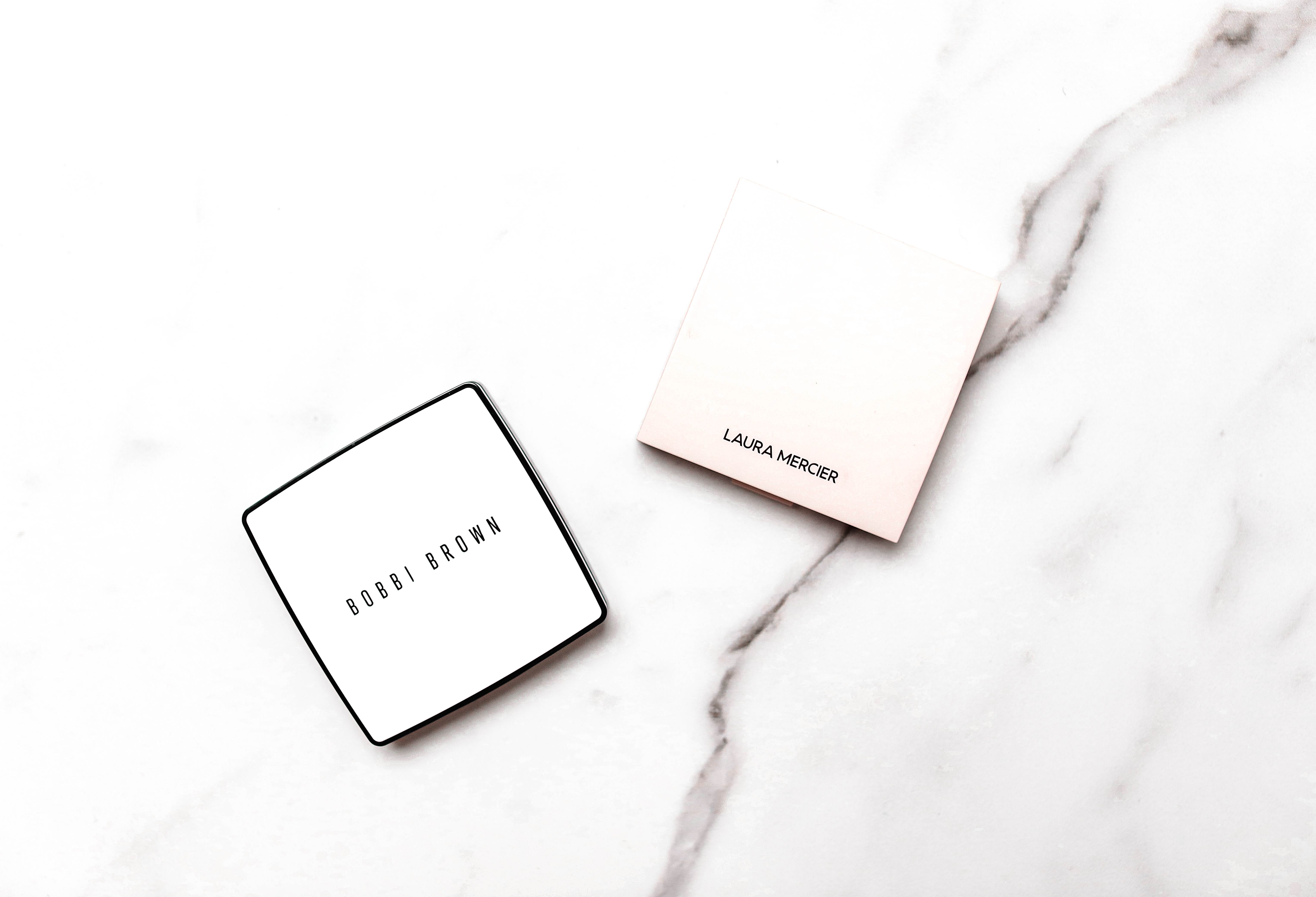 Bobbi Brown Vitamin Enriched Pressed Powder Yellow Laura Mercier Real Flawless Pefecting Poudre