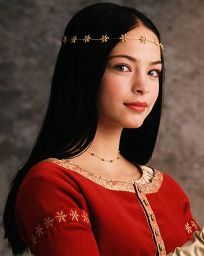 Kristin Kreuk  Hairstyles Photos 8ky6y