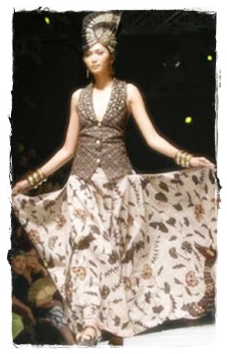  Model  gaun  batik  modern wanita terkini