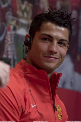 Cristiano Ronaldo Manchester United Hairstyle 5