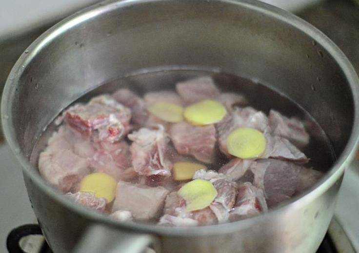 Trước khi hầm sườn, người chần người không, đầu bếp mách làm thế này mới đúng! - 4
